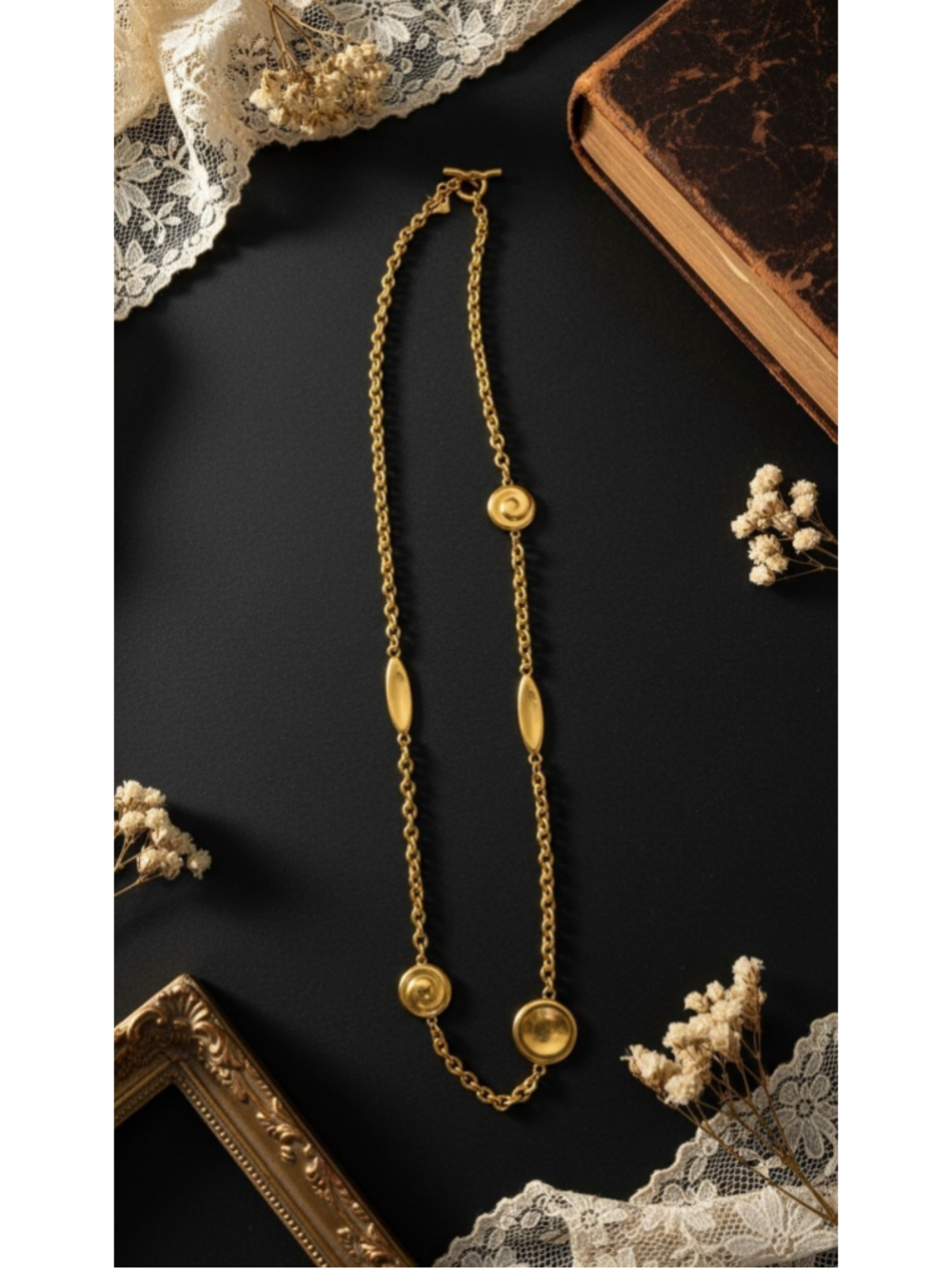 Vintage Liz Claiborne "Liz" Gold Tone Disc Station Necklace Toggle Clasp Signed